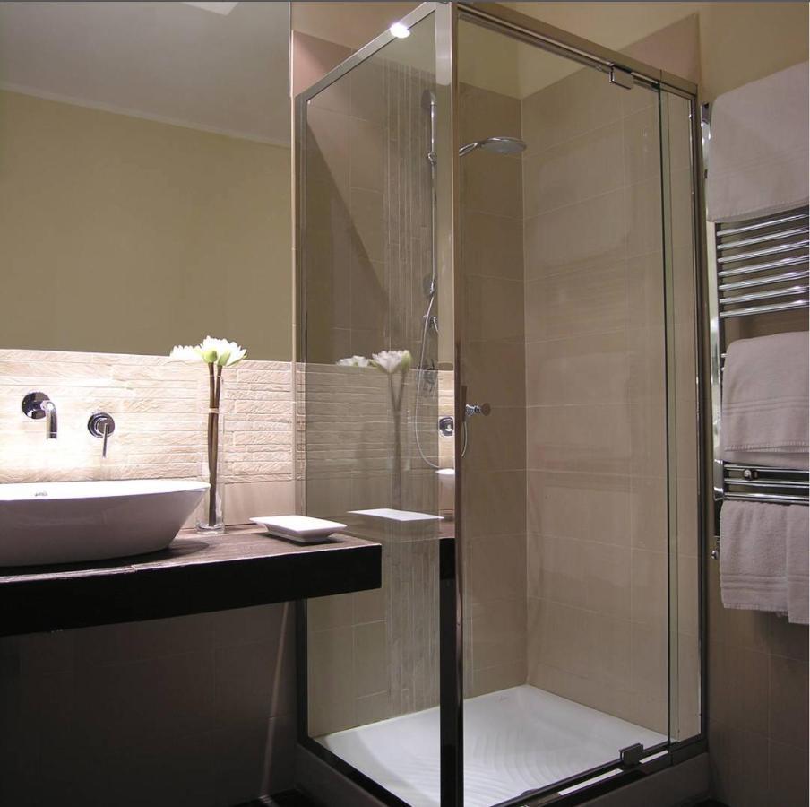 Allakala Rooms & Apartament Palermo Exteriör bild